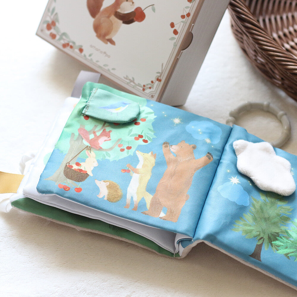 [現貨] 日本直送 Amanoppo 嬰兒森林動物感官互動布書 (松鼠系列) - BB Dressup