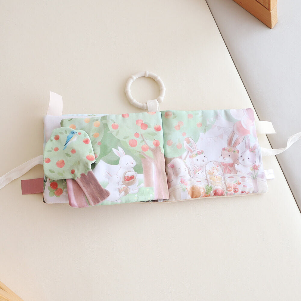 [現貨] 日本直送 Amanoppo 嬰兒森林動物感官互動布書 (兔仔系列) - BB Dressup