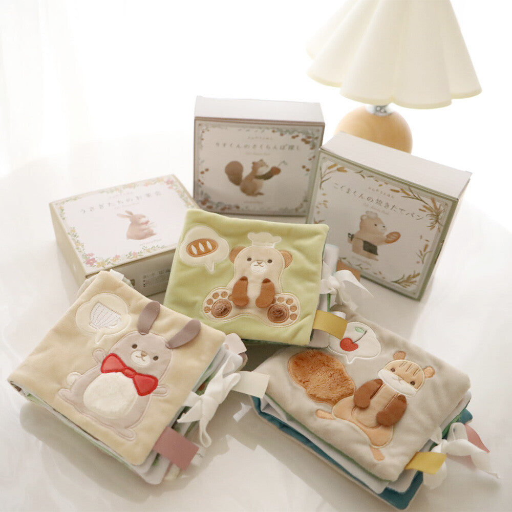 [現貨] 日本直送 Amanoppo 嬰兒森林動物感官互動布書 (小熊系列) - BB Dressup