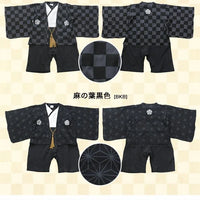 採用經典黑麻葉 (Asanoha) 圖騰設計之高品質嬰兒連身衣。