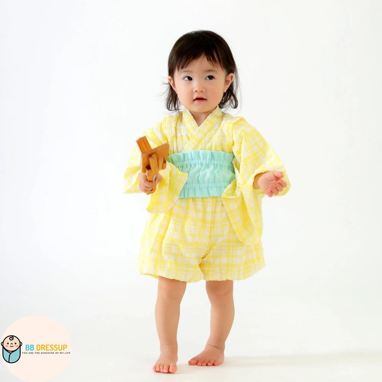質地通爽的夏季嬰兒和服，適合春夏季節穿著。