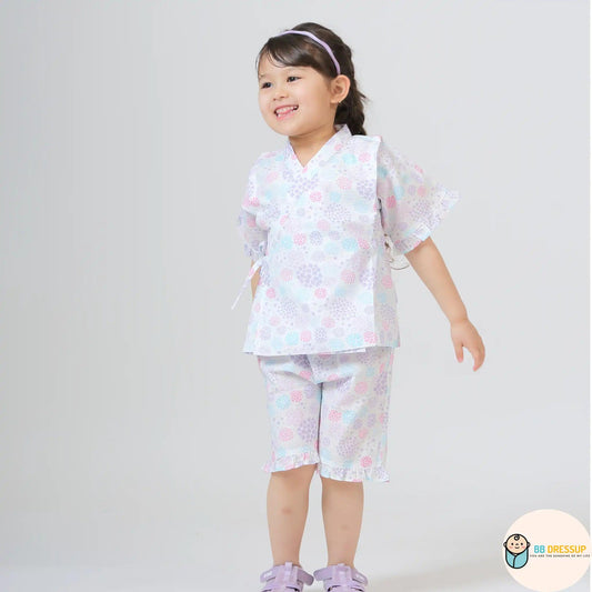 Aenak高品質日本製嬰兒和服，展現優雅日系美學。