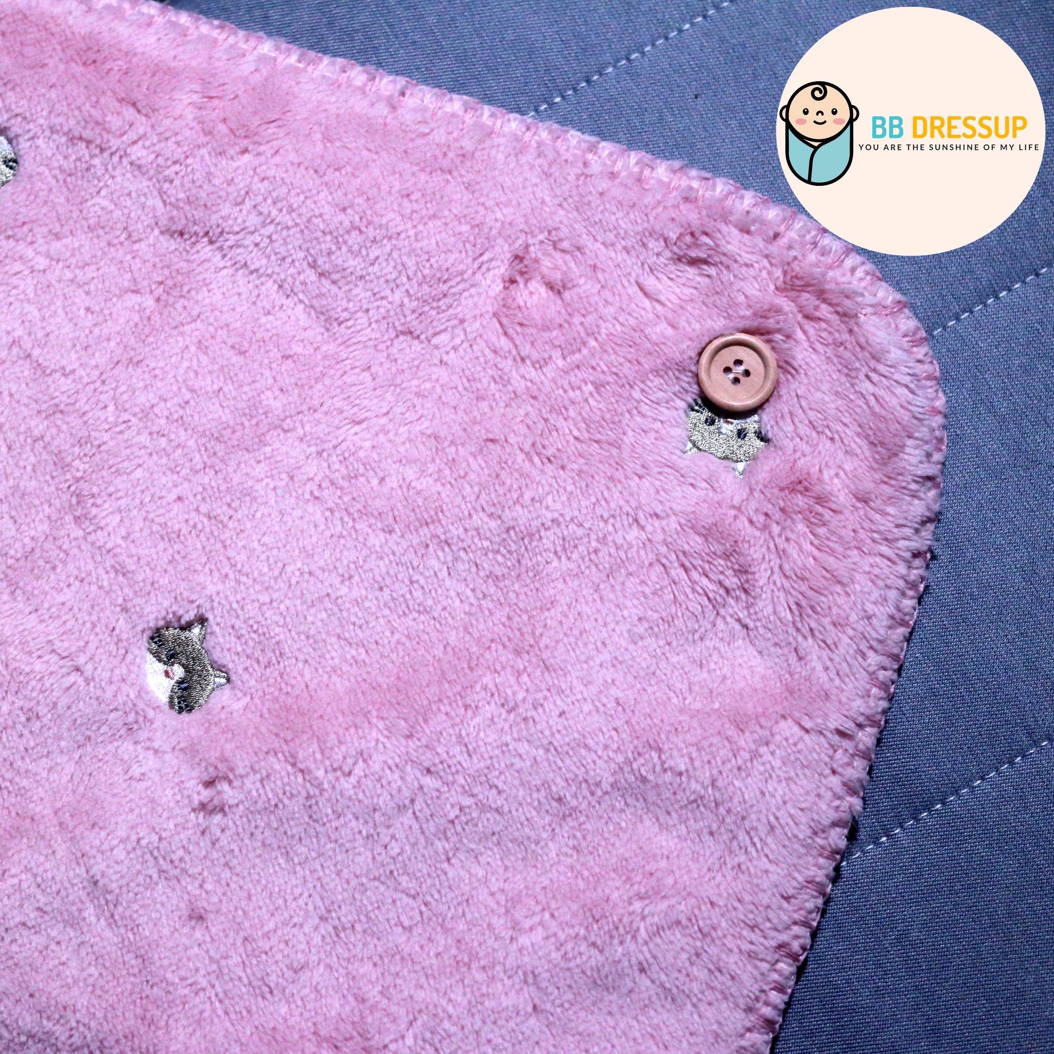 [現貨] 日本直送 アシスト 粉紅貓咪刺繡3 Ways嬰兒毛氈 - BB Dressup