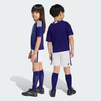 適合男童與女童穿著之中性風格日系球衣。