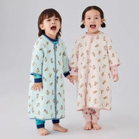 [現貨] 日本直送Combi Mini 嬰兒粉紅長袖保暖絎縫睡袍/睡衣 (80-90cm) - BB Dressup