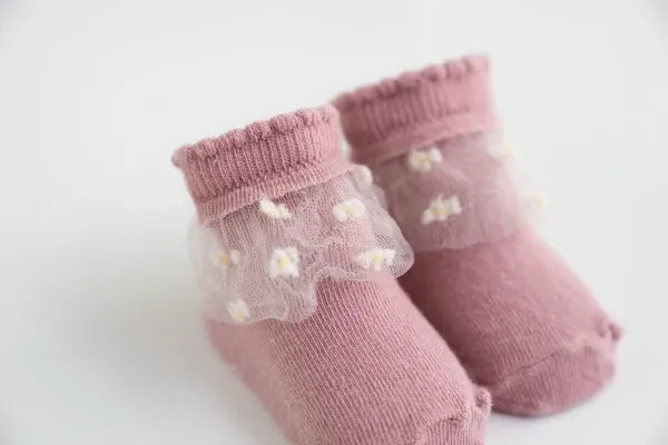 [現貨] 日本製Creme Chantilly初生嬰兒紫色蝴蝶口水肩/襪仔禮盒 - BB Dressup