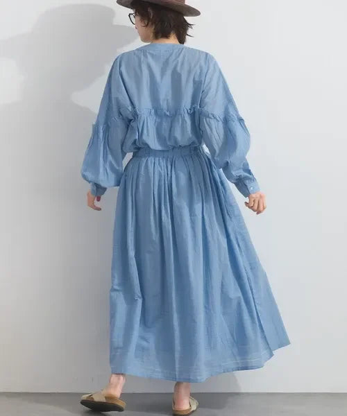 En avant 粉藍印度棉提花拼接抓皺長裙展示。