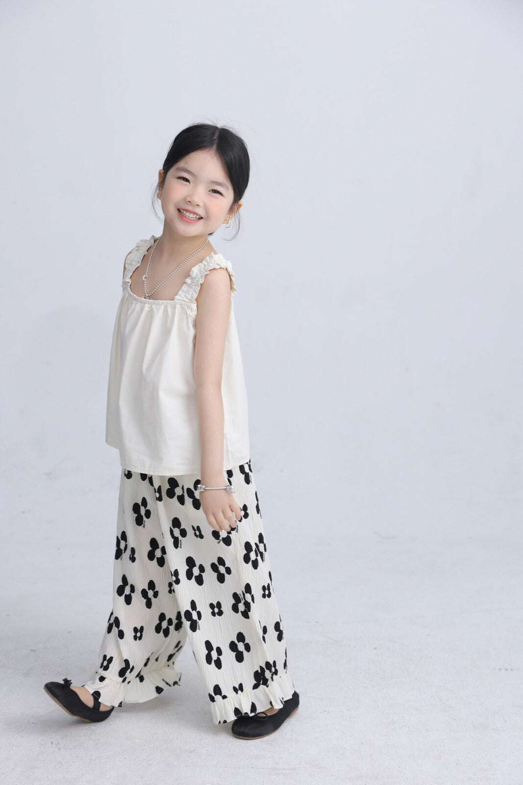 [現貨] 日本直送 Migaro 女童全棉白色印花荷葉邊寬長褲 (110cm) - BB Dressup
