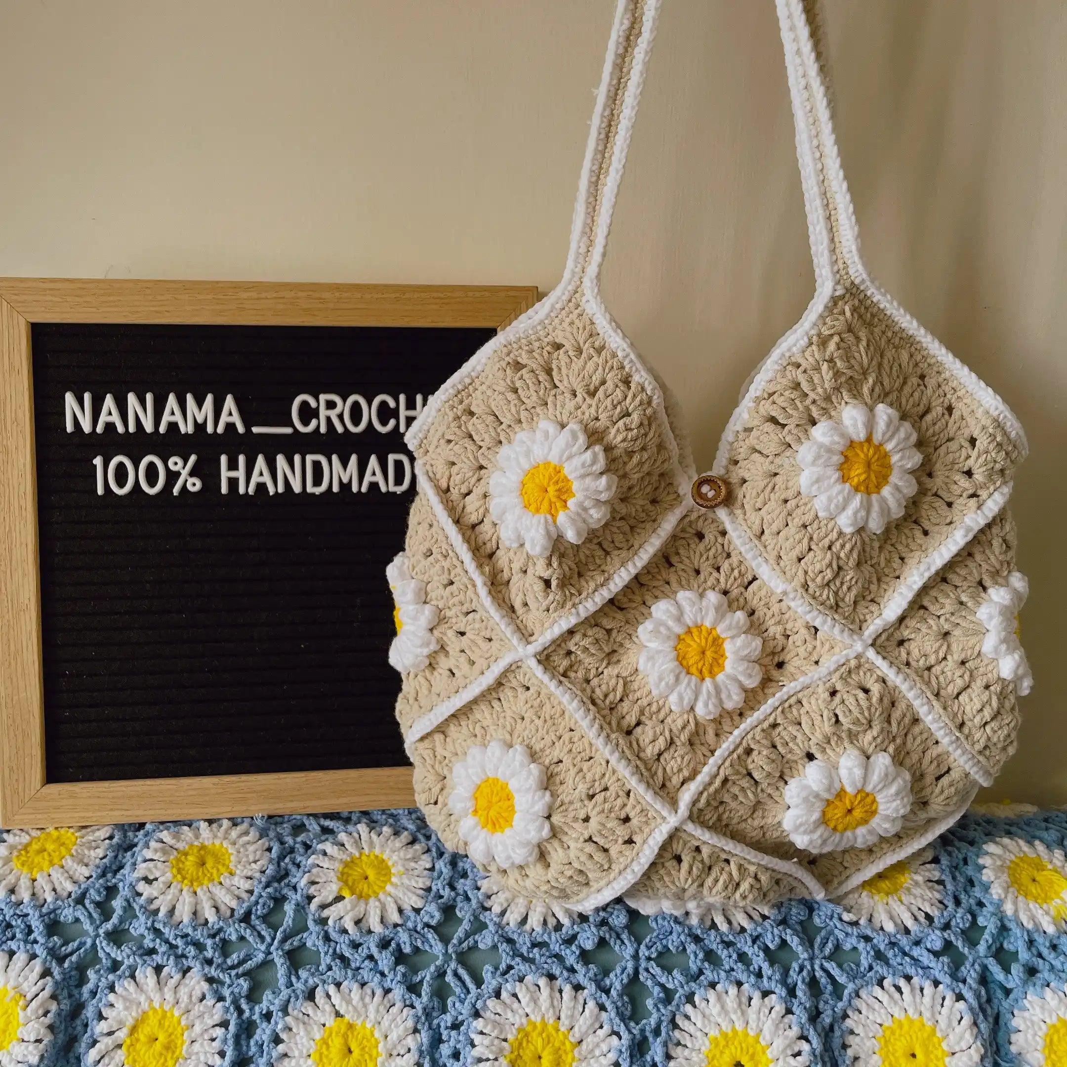 [預購] 香港製造 NANAMA CROCHET 親子款式 鈎織祖母格花花單肩包 (兩色) - BB Dressup